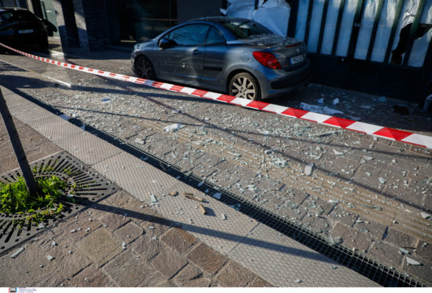 Έκρηξη βόμβας στον Πειραιά