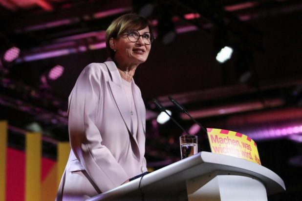 Η Γερμανίδα υπουργός Παιδείας