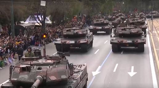 25η Μαρτίου: «Σείστηκε η γη» από τα τεθωρακισμένα οχήματα μάχης του Μηχανοκίνητου Πεζικού – ΒΙΝΤΕΟ