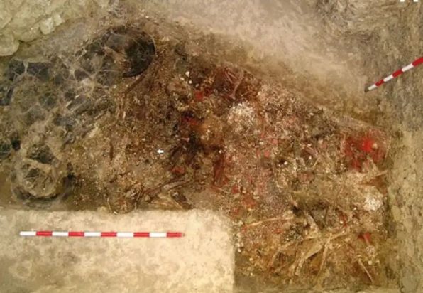 Σκόνη από κιννάβαρο στον θόλο Montelirio