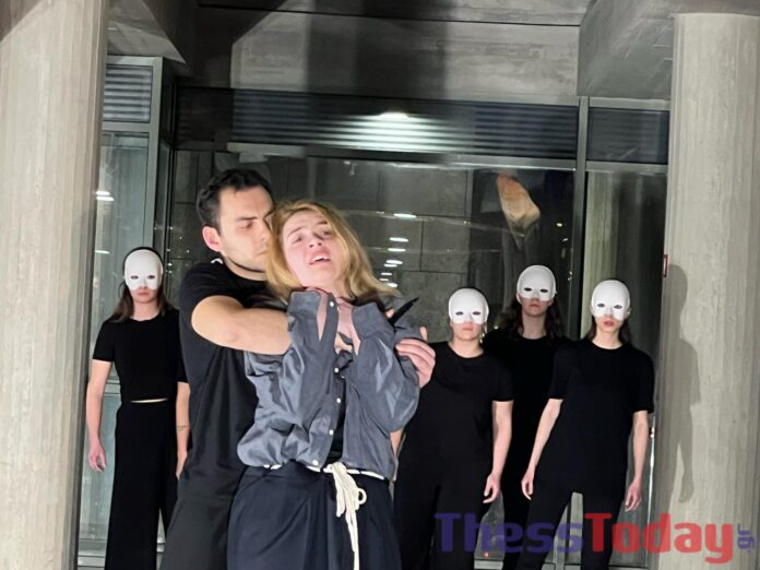 Θεσσαλονίκη: Ένα τραγούδι για την Ελένη Τοπαλούδη και το χρονικό μιας γυναικοκτονίας – ΦΩΤΟ και ΒΙΝΤΕΟ