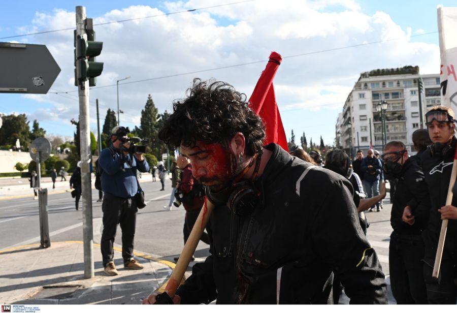 Πανεκπαιδευτικό συλλαλητήριο: Στο «Γεννηματάς» οι 8 τραυματίες φοιτητές – Τα νεότερα για την υγεία τους – ΦΩΤΟ