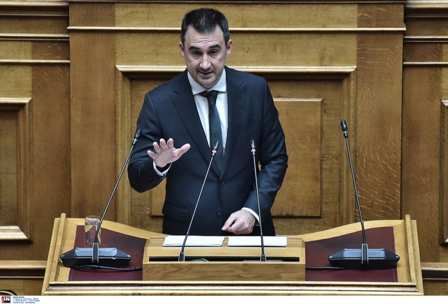 Βουλή – Χαρίτσης: «Ο πρωθυπουργός επιλέγει να κρυφτεί» – Υπέρ της σύστασης Προανακριτικής για τα Τέμπη η Νέα Αριστερά