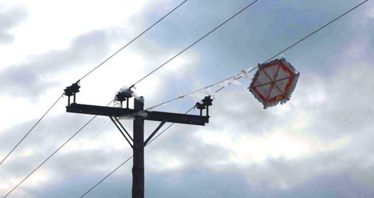 Χαρταετός Καλώδια ΔΕΗ