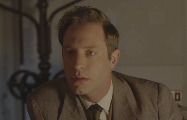 Οι Πανθέοι: Ο Μαρμάρης καλύπτει τα νώτα του