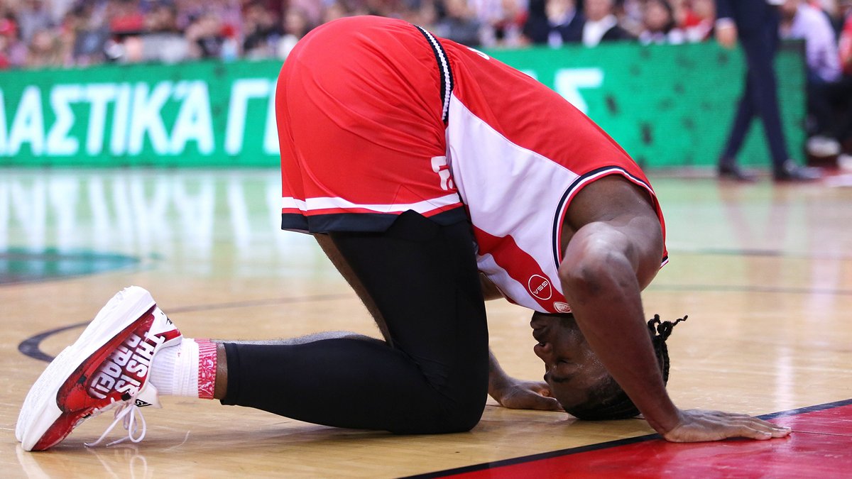 Ολυμπιακός – Μπαρτσελόνα 80-82: Με την πλάτη στον τοίχο