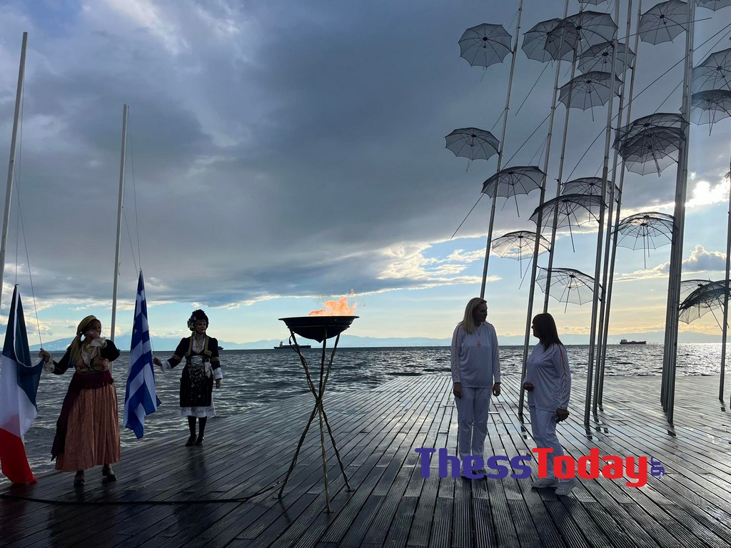 Η  συμπρωτεύουσα υποδέχτηκε την Ολυμπιακή Φλόγα – «Η Θεσσαλονίκη μπορεί να γίνει Ολυμπιακή πόλη»