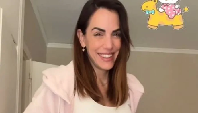 Η Ελισάβετ Σπανού ποζάρει στον 8ο μήνα με τη φουσκωμένη της κοιλίτσα -«Αυτή η εγκυμοσύνη μου ήρθε ξαφνικά, μας προέκυψε και την καλοδέχτηκα…»