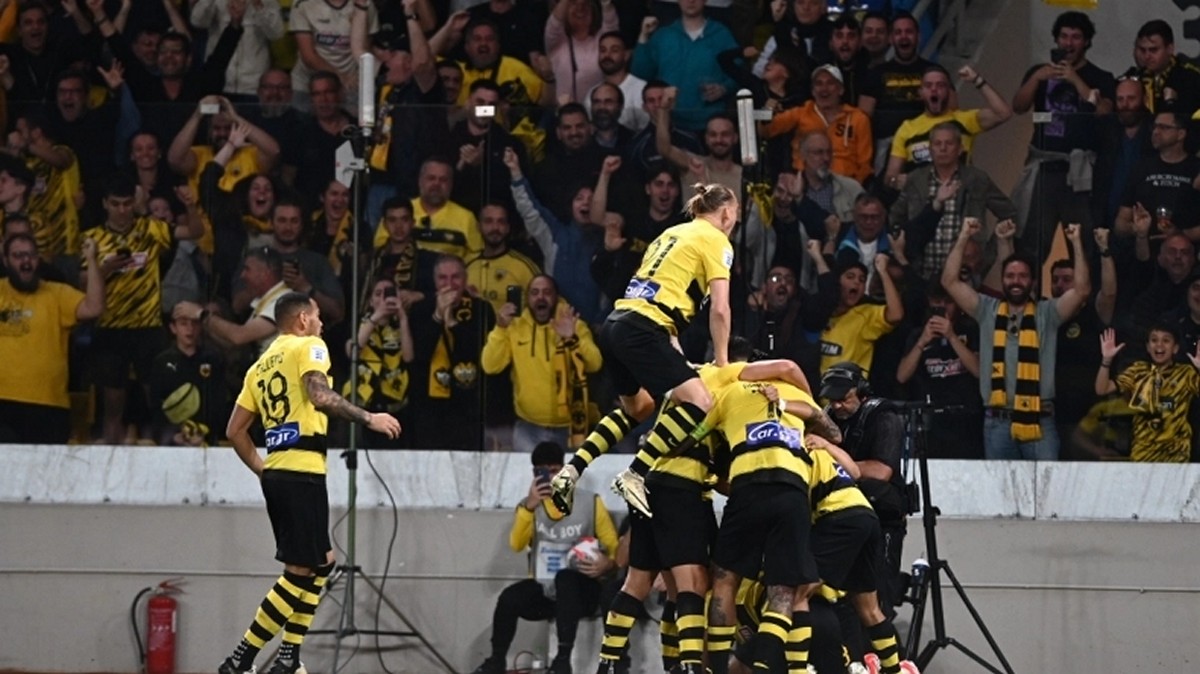 Super League: Αγκαλιά με τον τίτλο η ΑΕΚ – Τα αποτελέσματα και η βαθμολογία