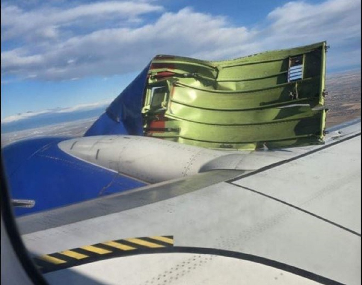ΗΠΑ: Αποκολλήθηκε εν πτήσει το κάλυμμα κινητήρα αεροσκάφους Boeing – ΒΙΝΤΕΟ