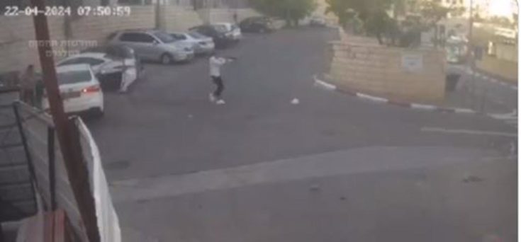 Ιερουσαλήμ: Η στιγμή που το αυτοκίνητο έπεσε σε πλήθος