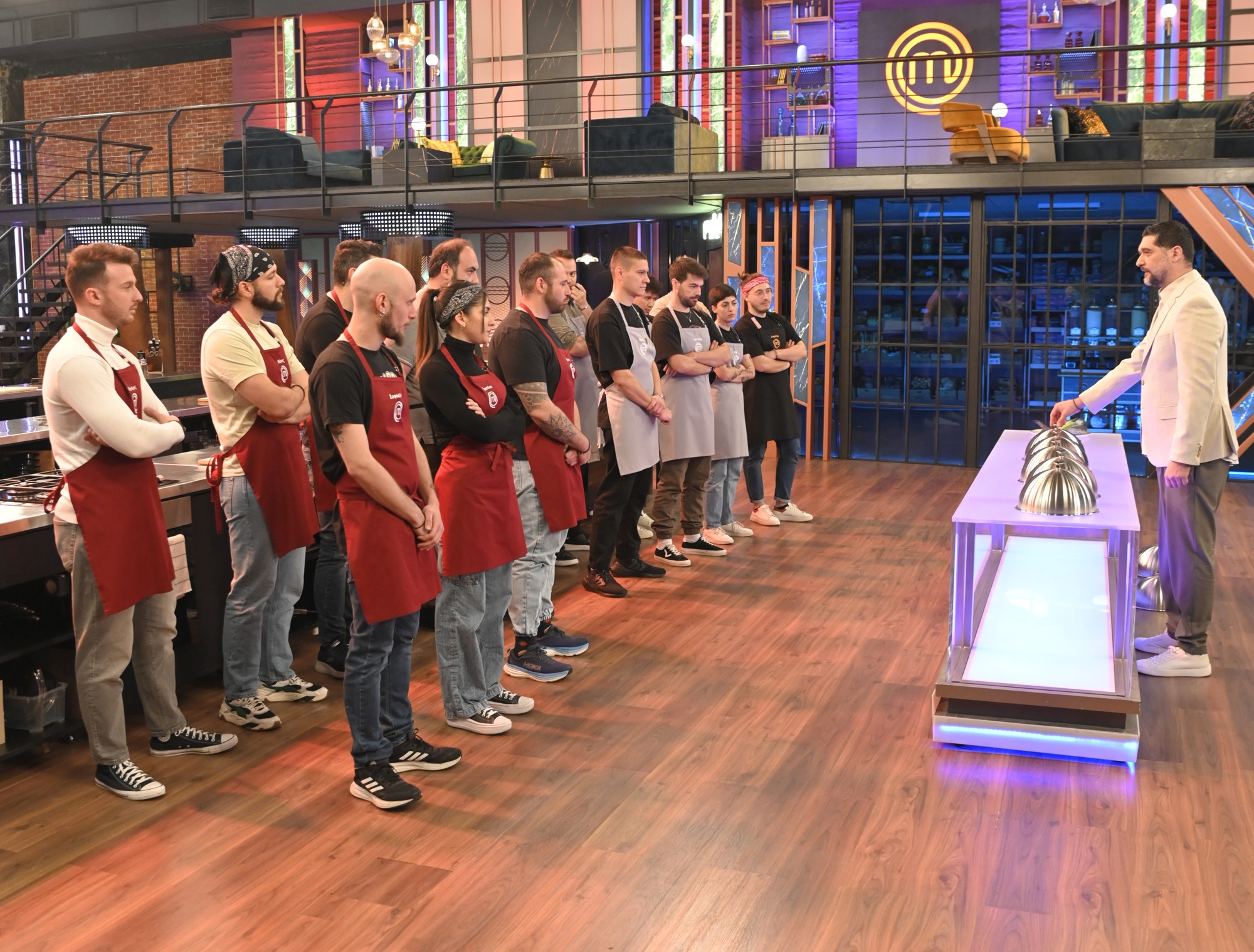 MasterChef 2024: Οι δύο μπριγάδες παίρνουν θέση «μάχης» – Η ήττα θα οδηγήσει έναν παίκτη στην έξοδο από τον διαγωνισμό