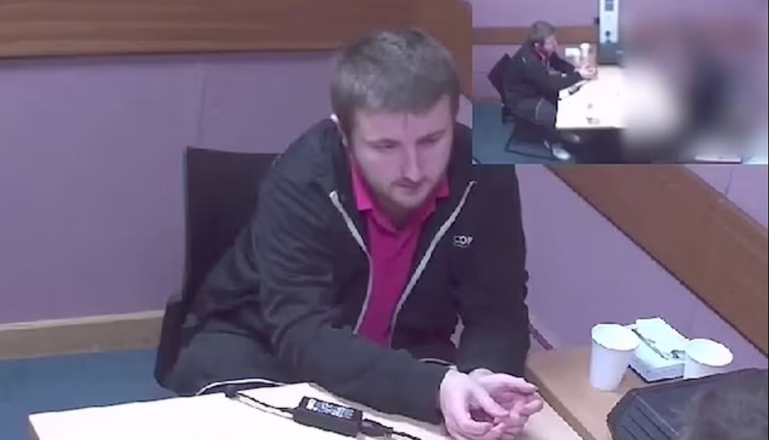 Ο Μάικλ Ντέιβις κατά την ανάκριση, το 2017.