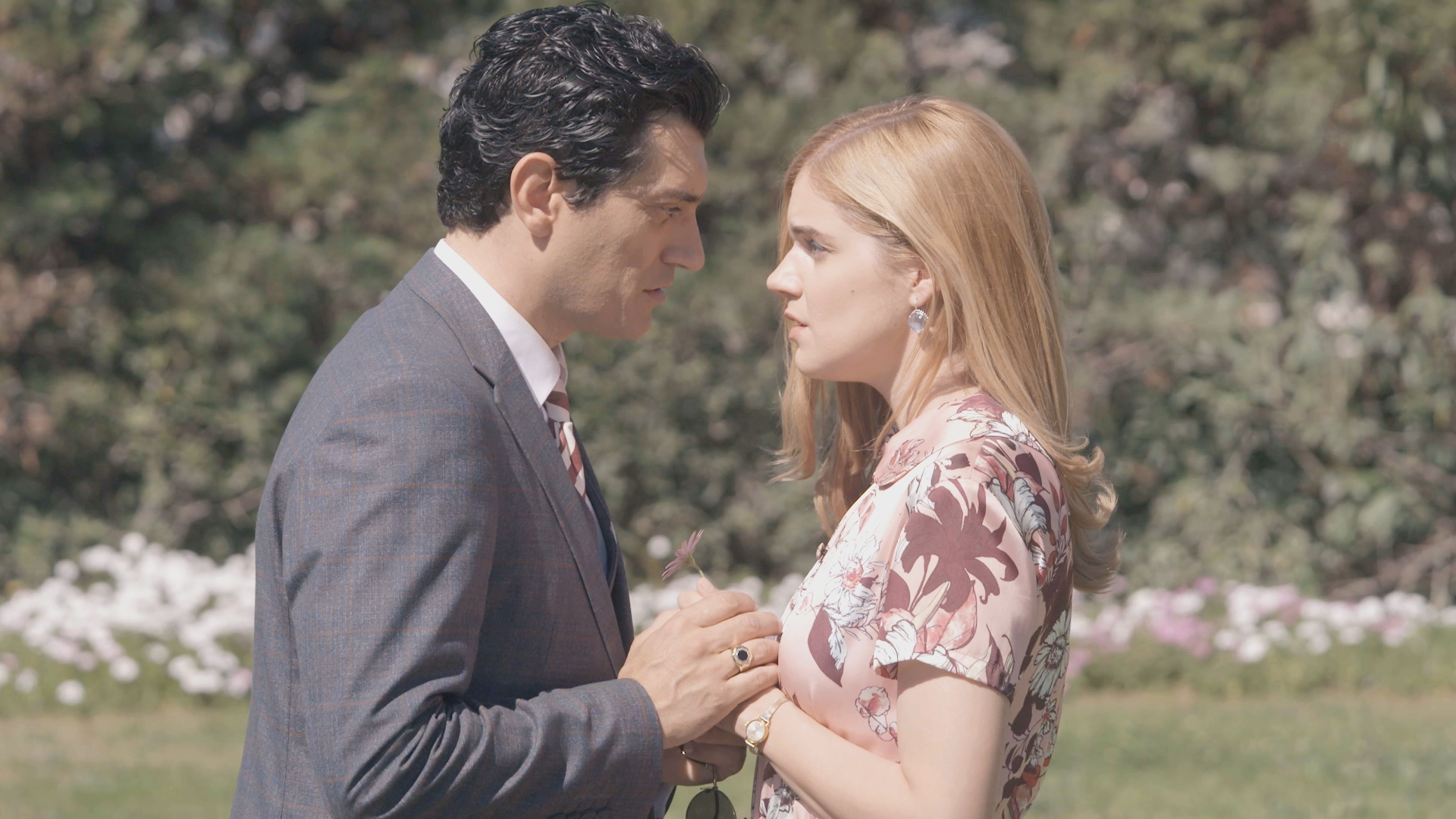 Ο Παράδεισος των κυριών: Η Αμαλία ανακοινώνει στον Ντίνο ότι πήρε μια πολύ σημαντική απόφαση