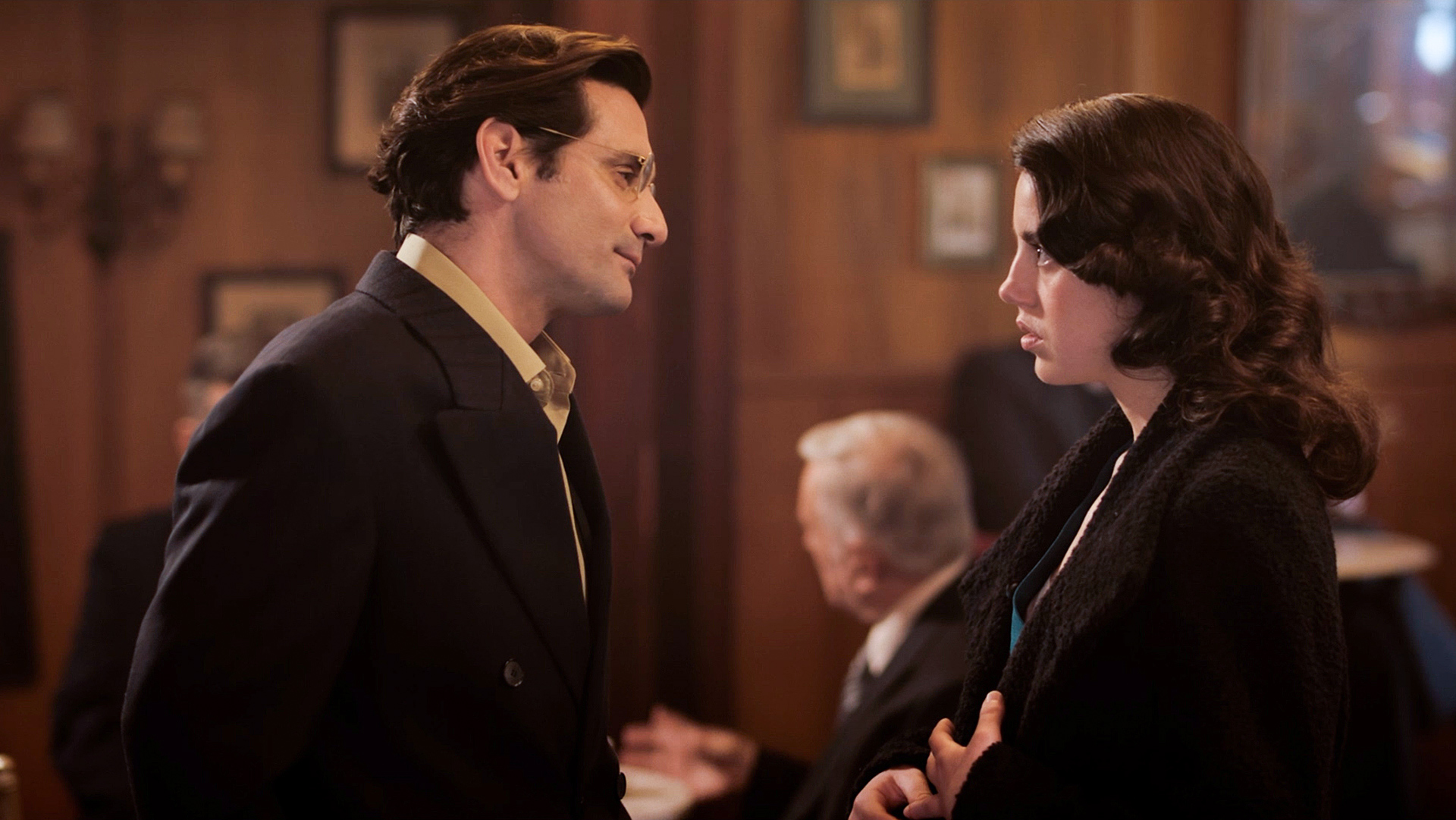 Ψυχοκόρες – Sneak preview 25/4: Η ερωτική εξομολόγηση του Παύλου στη Βασιλική – «Κι αν σταματούσα να είμαι παντρεμένος;»