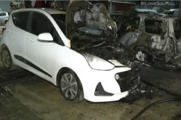 Γιώργος Αμούτζας: Oι πρώτες εικόνες του καμένου αυτοκινήτου του -