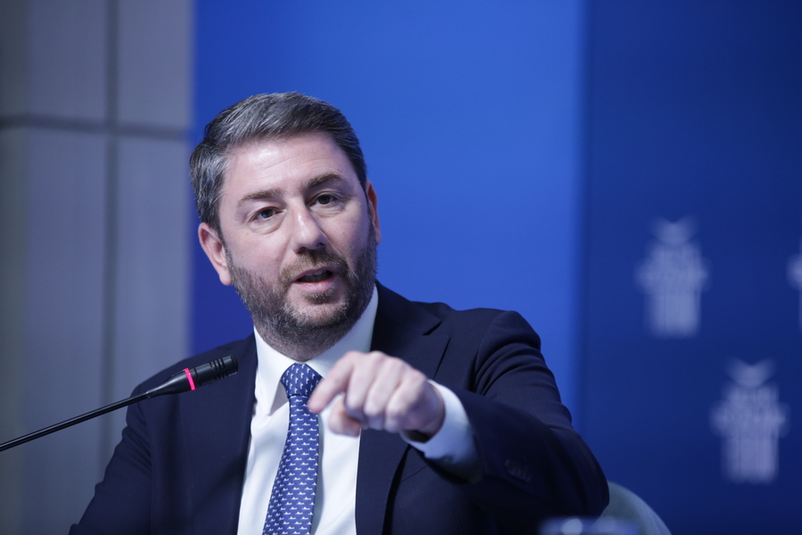 Ανδρουλάκης: «Ο κ. Μητσοτάκης κατάφερε να μας πάει σε περαιτέρω απόκλιση από τον ευρωπαϊκό μέσο όρο στην αγοραστική δύναμη, στην ακρίβεια, στην υγεία»