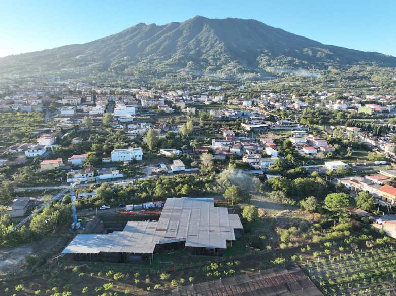 Άποψη της ανασκαφής έξω από τον οικισμό