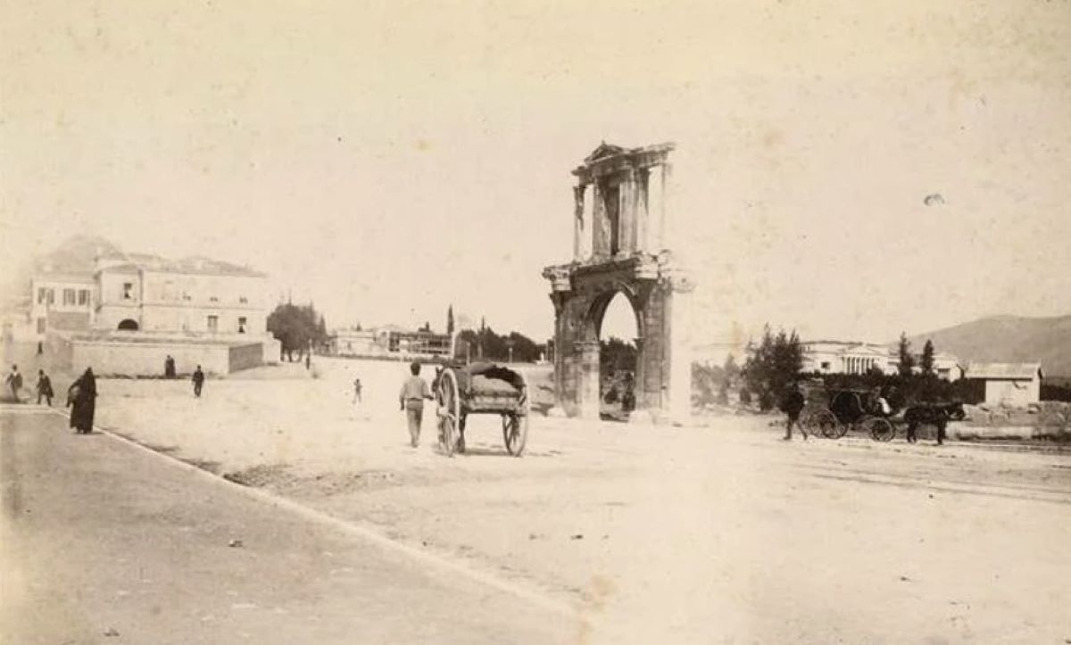 Κουίζ για την παλιά Αθήνα: Αναγνωρίζεις τον δρόμο; Είναι από τους πιο γνωστούς