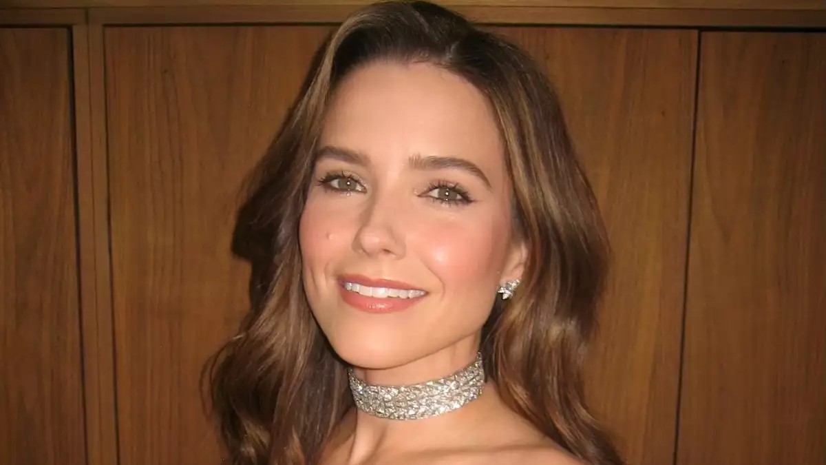 Σοφία Μπους: Η αποκάλυψη για την προσωπική της ζωή – «Είμαι queer, μπορώ επιτέλους να ανασάνω»