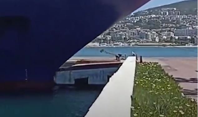 Βίντεο: Η στιγμή που κρουαζιερόπλοιο χτυπά στην αποβάθρα σε λιμάνι της Τουρκίας