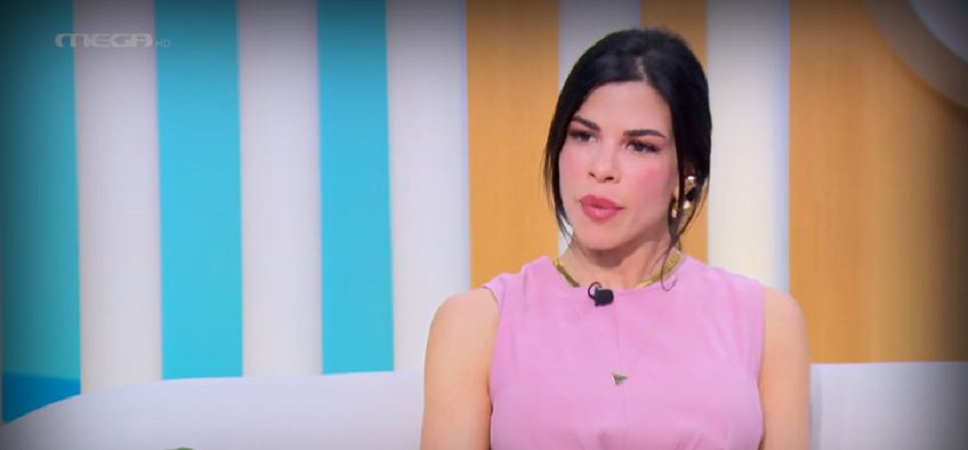 Συγκλονίζει η Δάφνη Καραβοκύρη: «Η μητέρα μου διαγνώστηκε με διπολική διαταραχή, άκουγα να την λένε τρελή»