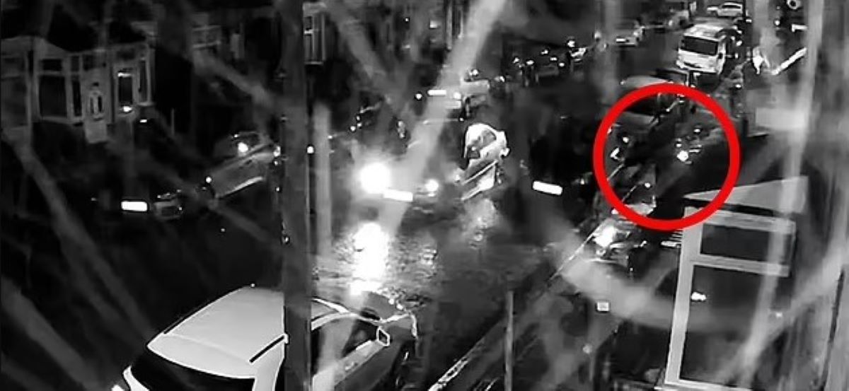 Άγρια δολοφονία μητέρας 6 παιδιών: Ο πρώην σύζυγός της έστησε καρτέρι έξω από το σπίτι της – Το βίντεο από κάμερα ασφαλείας