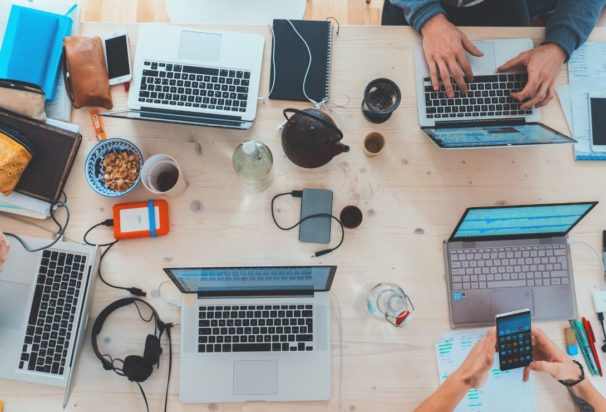 ελεύθεροι επαγγελματίες