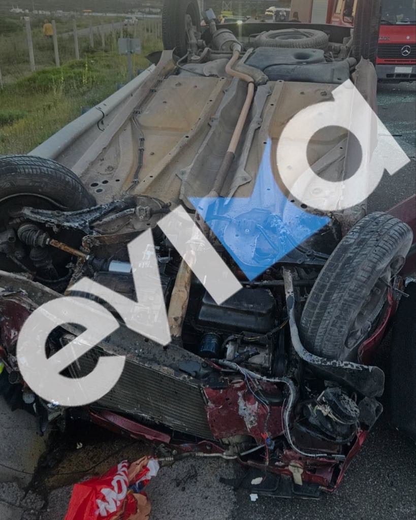 Τροχαίο με ανατροπή αυτοκινήτου στη Χαλκίδα