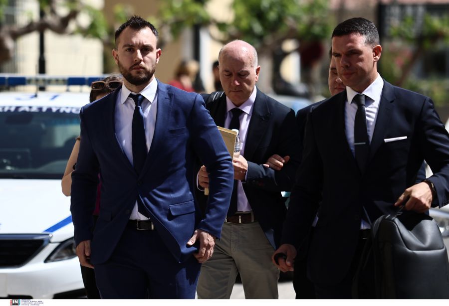 Ελεύθερος με περιοριστικούς όρους ο Κωνσταντίνος Φλώρος – «Δεν αρμόζει αυτή η συμπεριφορά σε βουλευτή»