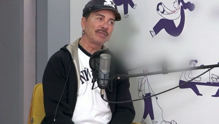 Λάκης Γαβαλάς