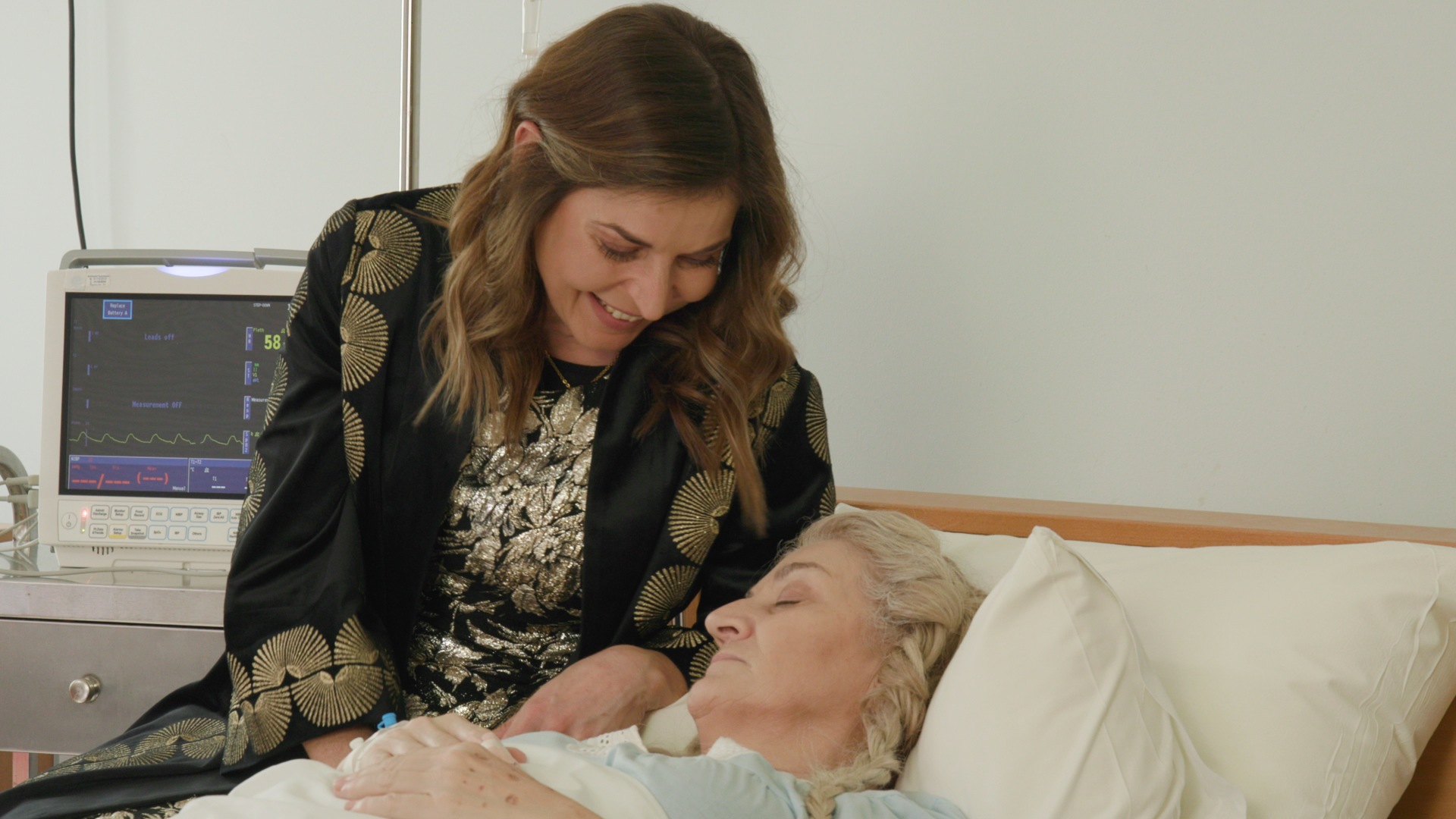 Στα Σύνορα: Η Γιαννούλα μεταφέρεται επειγόντως στο νοσοκομείο