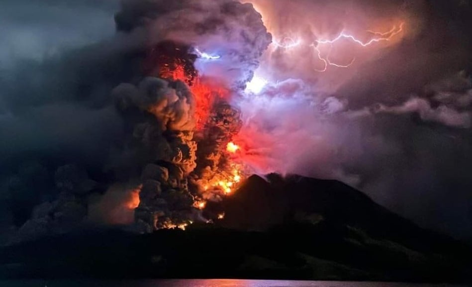 Ινδονησία ηφαίστειο έκρηξη