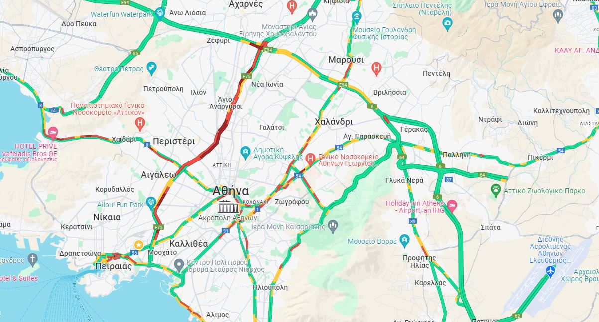 LIVE η κίνηση: Τροχαίο και «έμφραγμα» στον Κηφισό – Οι δρόμοι των «Παθών» για τους οδηγούς