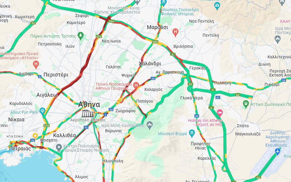 Κίνηση: Στο «κόκκινο» Αθηνών – Λαμίας, Μεσογείων και Κηφισίας – Δείτε LIVE ποιους δρόμους να αποφύγετε