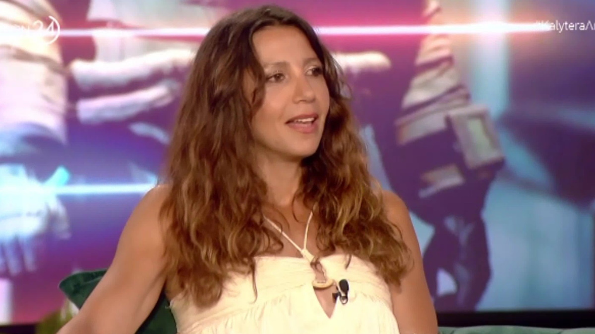 Αίθρα Λυκουρέζου: «Τον πρώτο καιρό το βούλωνα το πένθος για τη μητέρα μου, μετά με πλάκωσε…»