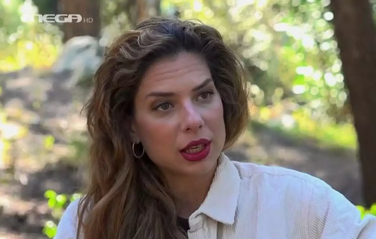 Ηλιάνα Μαυρομάτη: Η απώλεια του αδελφού της, η λατρεία στη μητέρα της, η δύσκολη εφηβεία και ο έρωτας