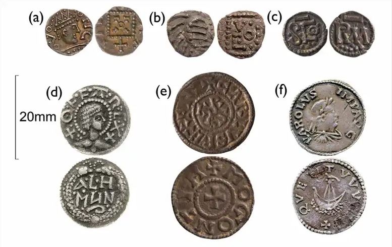 Μια επιλογή νομισμάτων από το Μουσείο Fitzwilliam που μελετήθηκαν, συμπεριλαμβανομένων νομισμάτων του Καρλομάγνου και του Όφα.