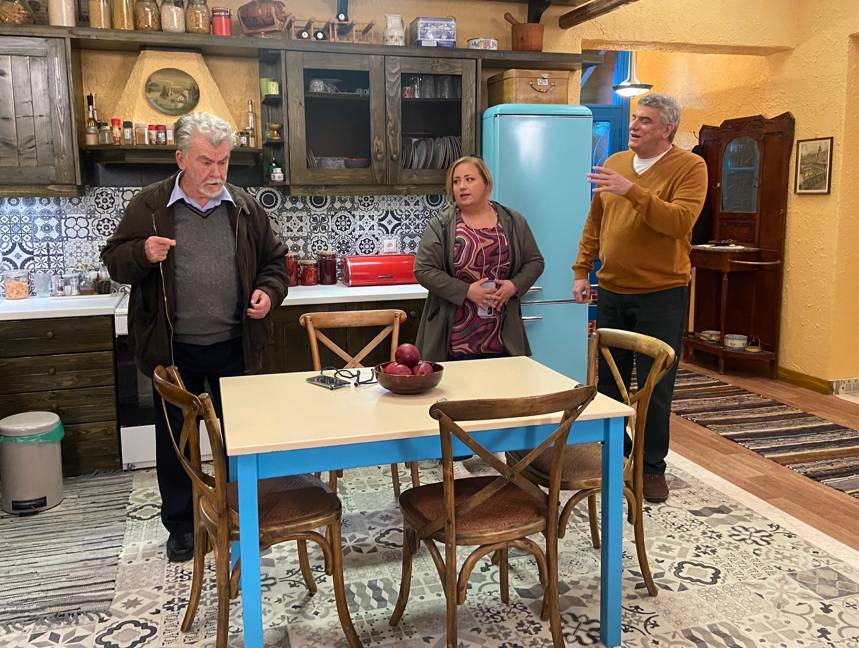 Μην αρχίζεις τη μουρμούρα: H Τούλα έρχεται αντιμέτωπη με την τσιγγουνιά του Ηλία και η Ζωή λέει για πρώτη φορά στον Φάνη πως τον αγαπά