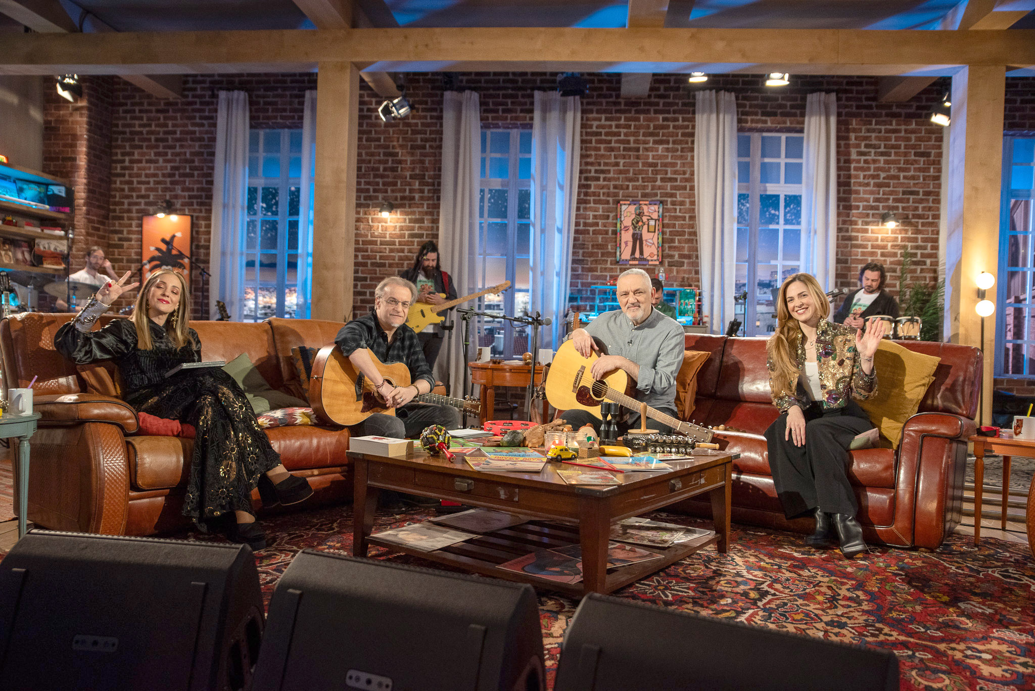 Μίλτος Πασχαλίδης και Νατάσσα Μποφίλιου καλεσμένοι στο τελευταίο «Μουσικό Κουτί»