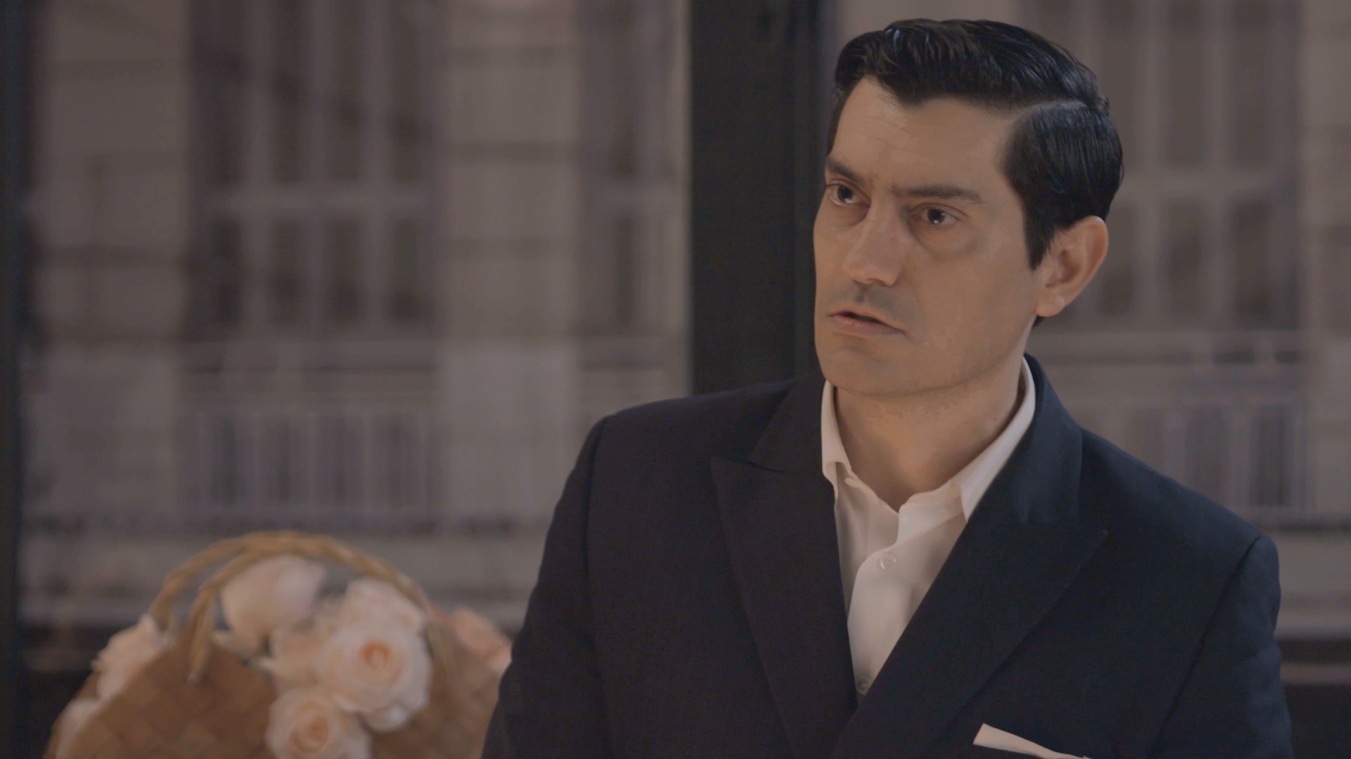 Ο Παράδεισος των κυριών: Η Αμαλία είναι απογοητευμένη με τον Ντίνο