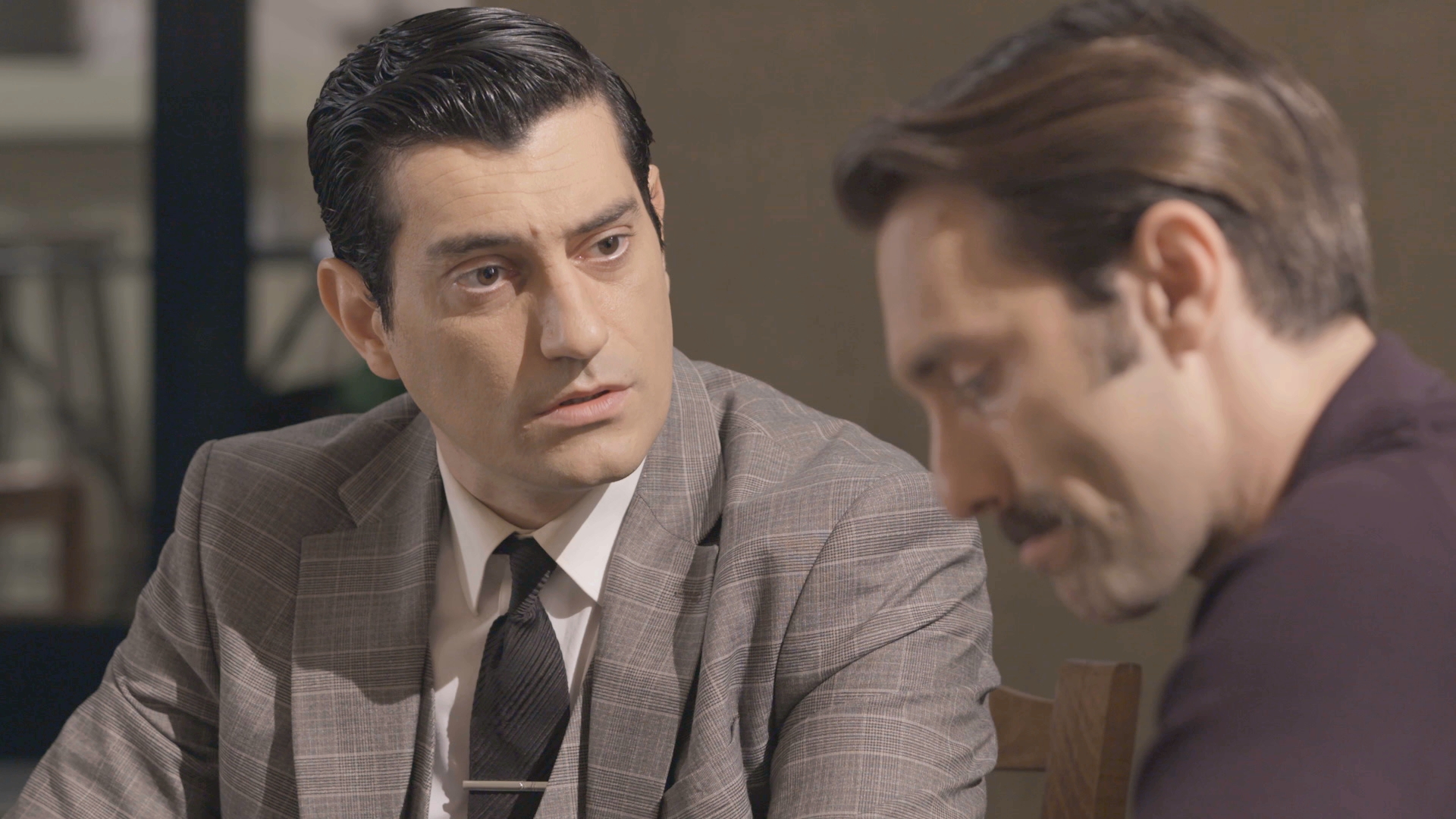 Ο Παράδεισος των κυριών- Ο Χρήστος θέλει να ενοχοποιήσει τη Βικτώρια για τον θάνατο του Γιώργη