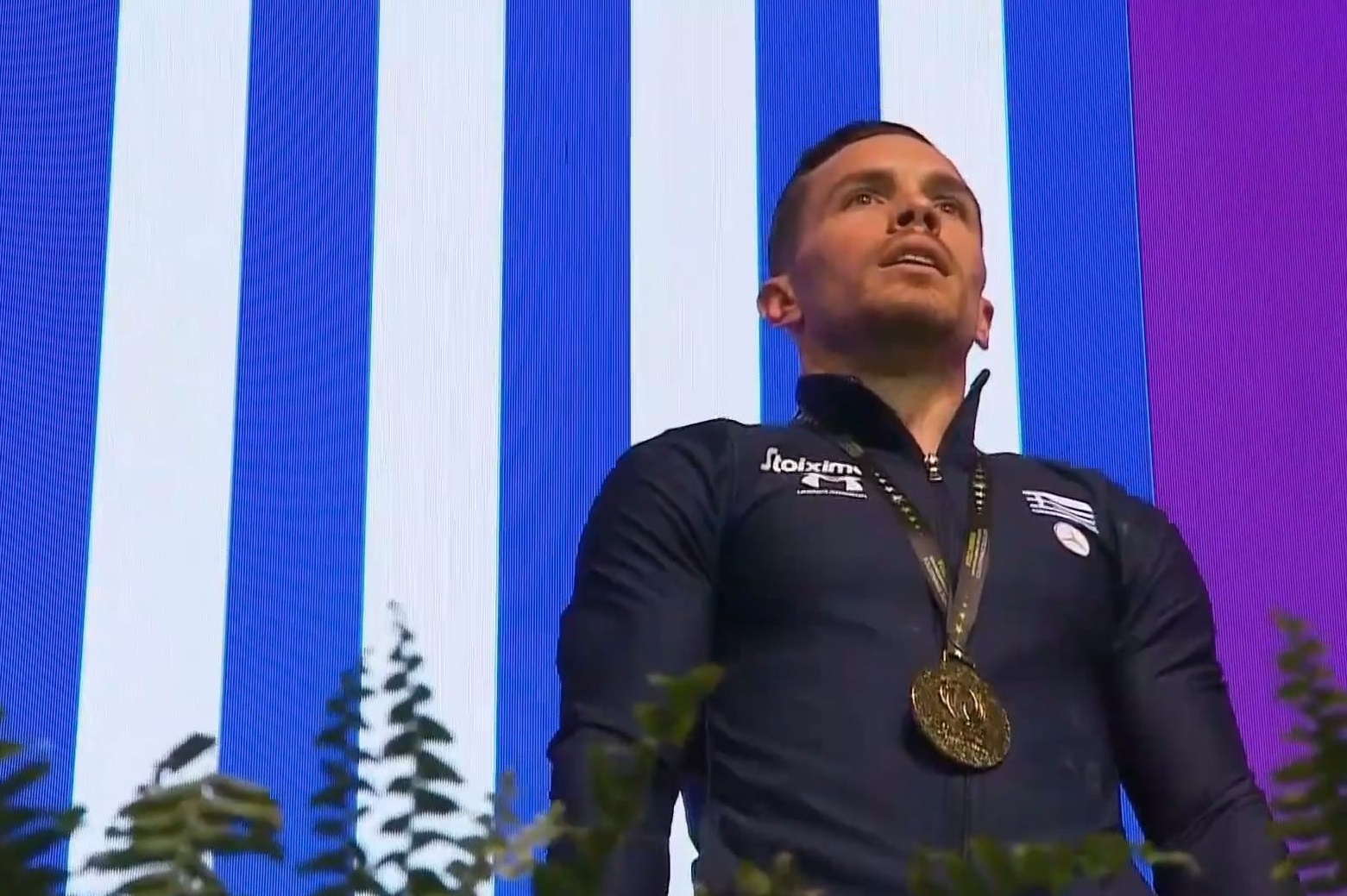 Λευτέρης Πετρούνιας