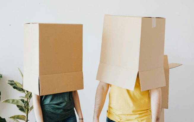 8 Σημάδια που μαρτυρούν ότι απομακρύνεστε απ’ τον σύντροφό σας