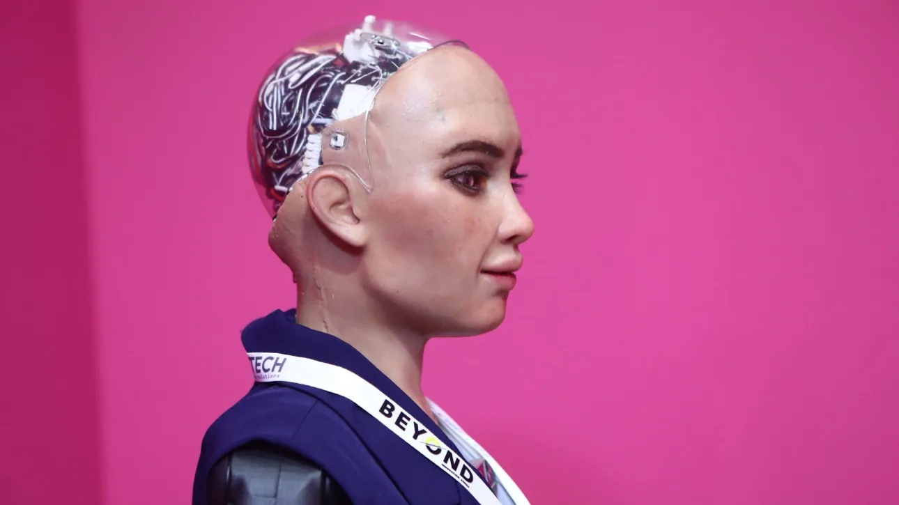 Ρομπότ Σοφία: Ανακήρυξε την Κρήτη… αυτόνομο κρατίδιο