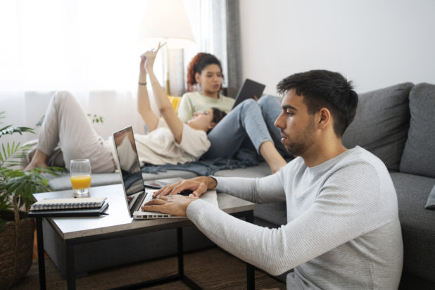 ζώδια συγκάτοικοι