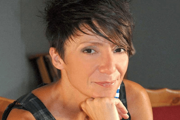 Το συγκλονιστικό μήνυμα στη νοηματική για την έμφυλη βία – «Πρέπει και η φωνή αυτής της κοπέλας να ακουστεί»