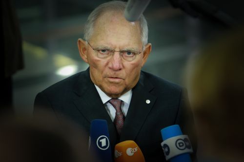 Η αλήθεια του Σόιμπλε για την ελληνική κρίση – Οι αναφορές σε Τσίπρα, Βαρουφάκη και Grexit