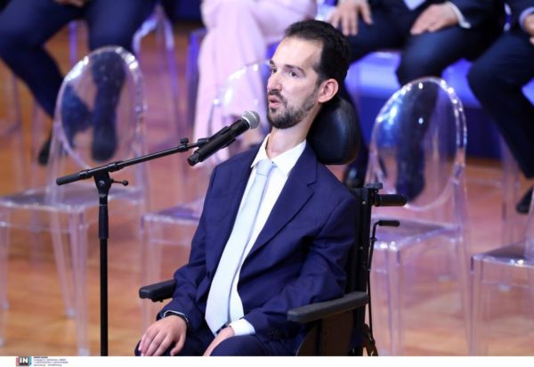 Στέλιος Κυμπουρόπουλος