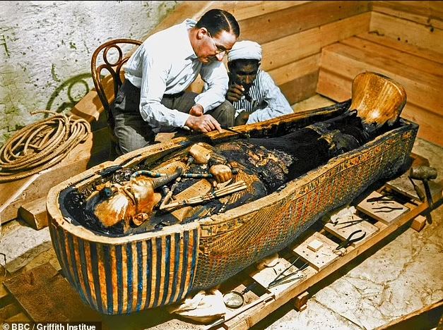 Επιστήμονας έλυσε το μυστήριο της «κατάρας του Φαραώ» – Σκότωσε περισσότερους από 20 ανθρώπους που άνοιξαν τον τάφο του βασιλιά Τουταγχαμών το 1922